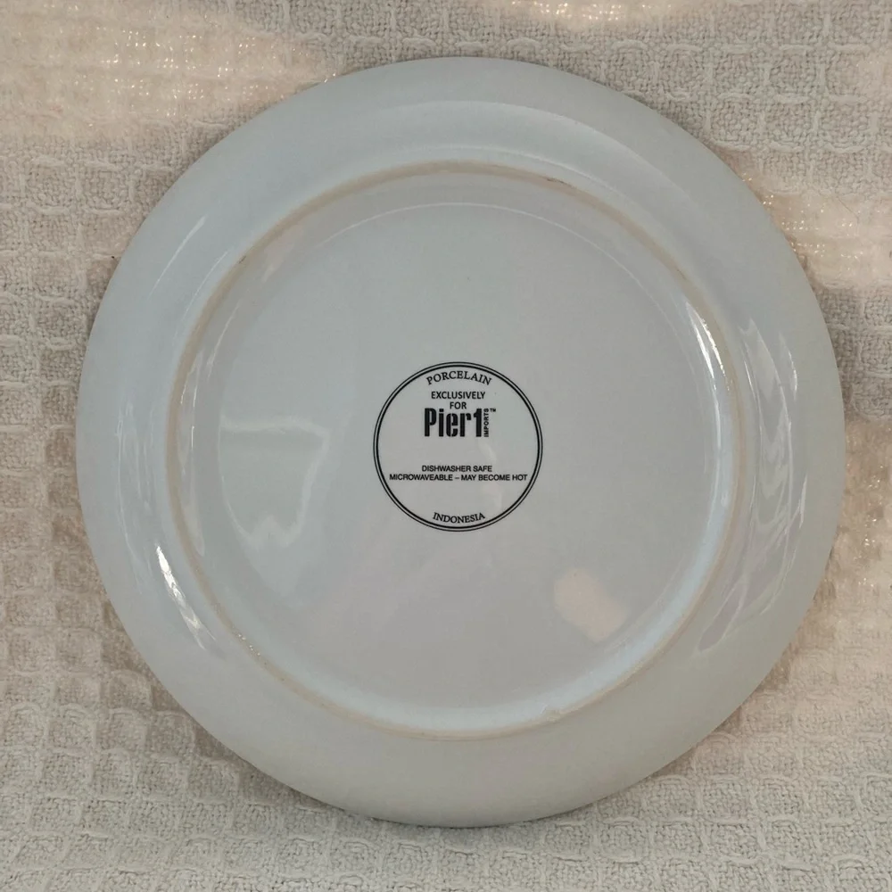 Pier 1 Set Of 4 Bunny Plates 8” Diameter